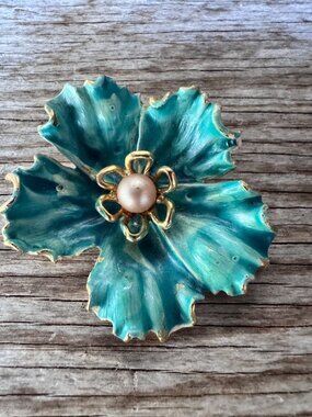 Kramer Teal Blue Enamel Flower Brooch Gold Tone Faux Pearl Vintage Statement Pin